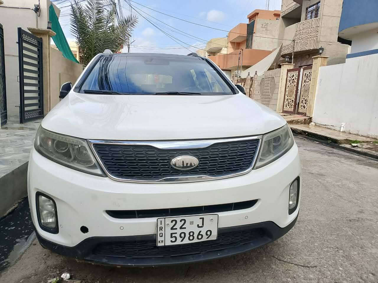 سياره سورنتو للبيع موديل 2013 شكل  14 فول مواصفات سقف بانوراما محرك 4 سلندر 7 راكب  الضرر باب صبغ السعر 168 وبيها مجال للاتصال على الرقم ***********
