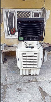 مبرده للبيع نظيفه شغاله ثلاث سرع نظافه 90% كل شيء ما بيها استخدام قليل...