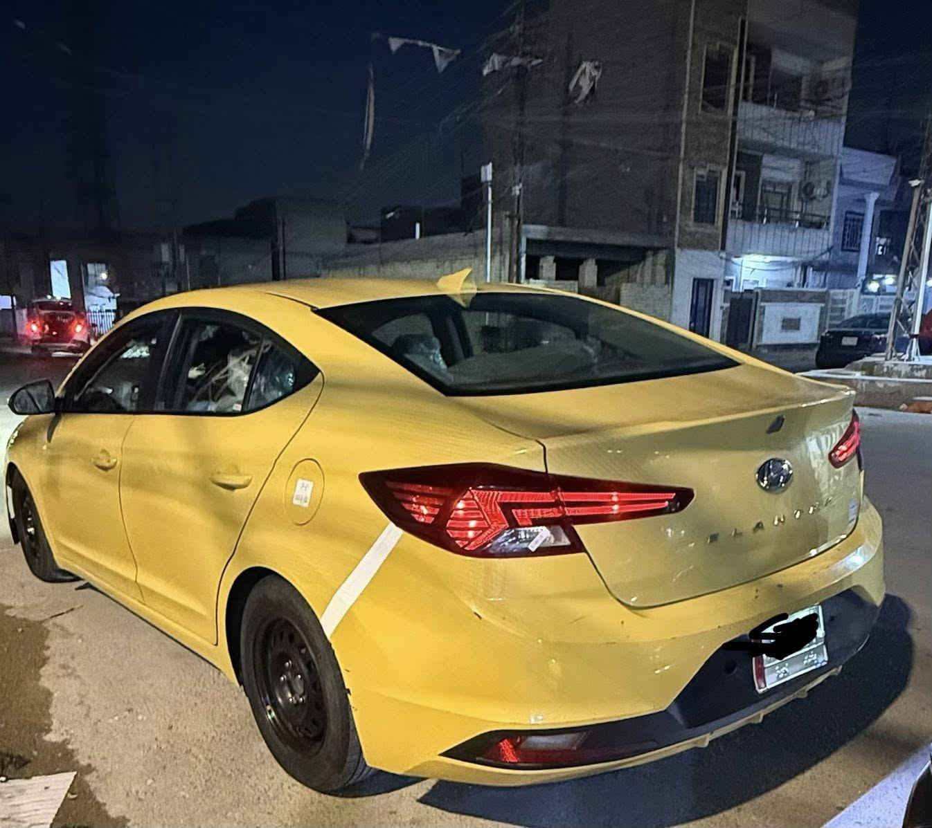 .....السلام عليكم
للبيع النترا وارد أمريكي . موديل ٢٠٢٠. رقم بغداد ألماني  . مكينه ٢٠٠٠ دوش . كير اي تي .
حادثها حلو فقط جاملغ خلفي معمر وجاملغ امامي مبدل لا لغدولا شاصي . . مواصفات نص فول . السعر ١١٢٠$ وبيه مجال 
العنوان بغداد  
***********
