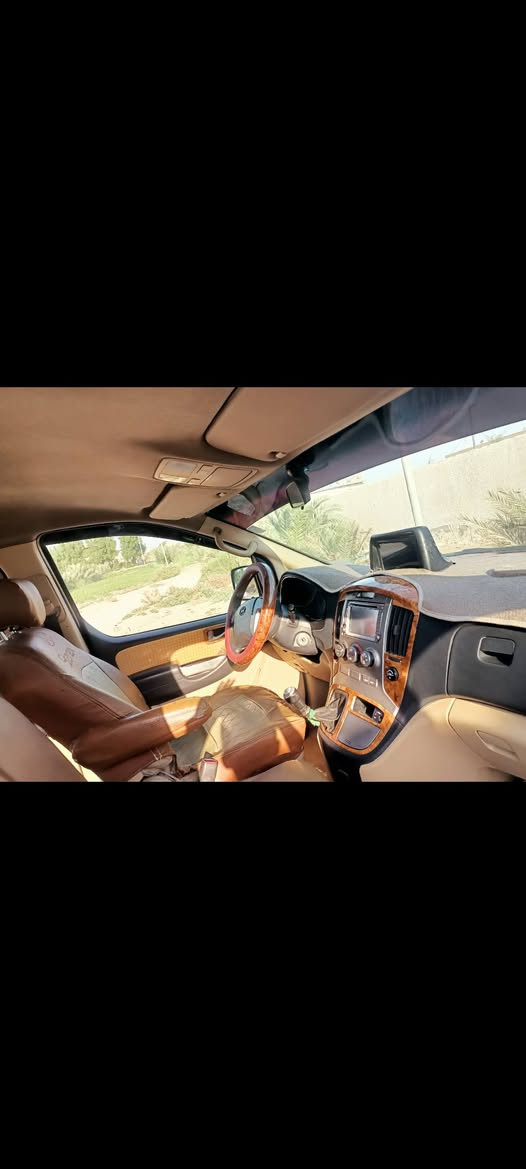 14مفتوح بلاد رقم ميسان دولي مصفره وجاهزه تبريد حداده مكينه كير. تايرات جاهزه مكفوله من الضربه بيها جاملغ الامامي مرشرش وجزء بسيط من الجاملغ الخلفي السعر 160وبيها مجال المكان البصره القرنه***********
