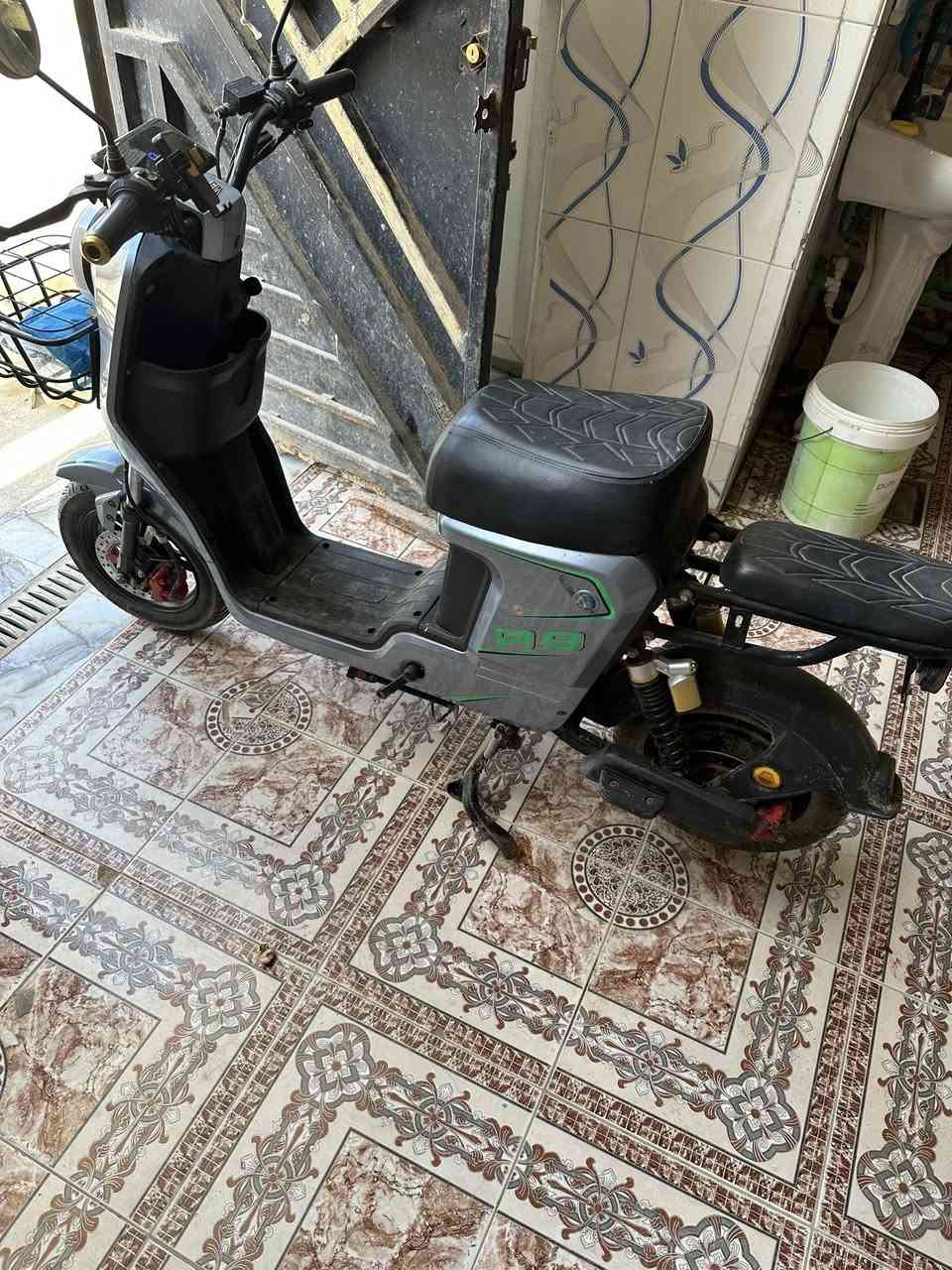 السلام عليكم دراجه R9موديل 2026 دراجه جديده ونضيفه عنوان التنومه ***********
