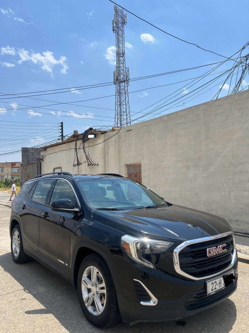 GMC Terrain 2020 SLE V4
سەیارەکە چالمغی بۆیاغە لەگەڵ نیو دەرگایی  لێواری بۆنیدی سبوغە پشت و پێش کەپسە سەیارەکە بێ داخلیە ئێرباگ تەنها سووکان تەقیە سیستەم داندرایتەوە
سەیارەکە فولل ماصفاتە رەشی مەرغووبە 
تحدی سرعە و خەتی جادە و  دەبڵ گێر و ٦ مۆدە سەیارەکە 
کوشین سارد و گەرمە جام ئیتەرە فولل فوللە ٤ پستۆنە تۆربۆیە سەیارەکە 
سحری ١٦٧ وەرەقە و مەجال
تحویل و غەرامەی بە شەرتە 
0750 415 6260 أربيل, العراق
