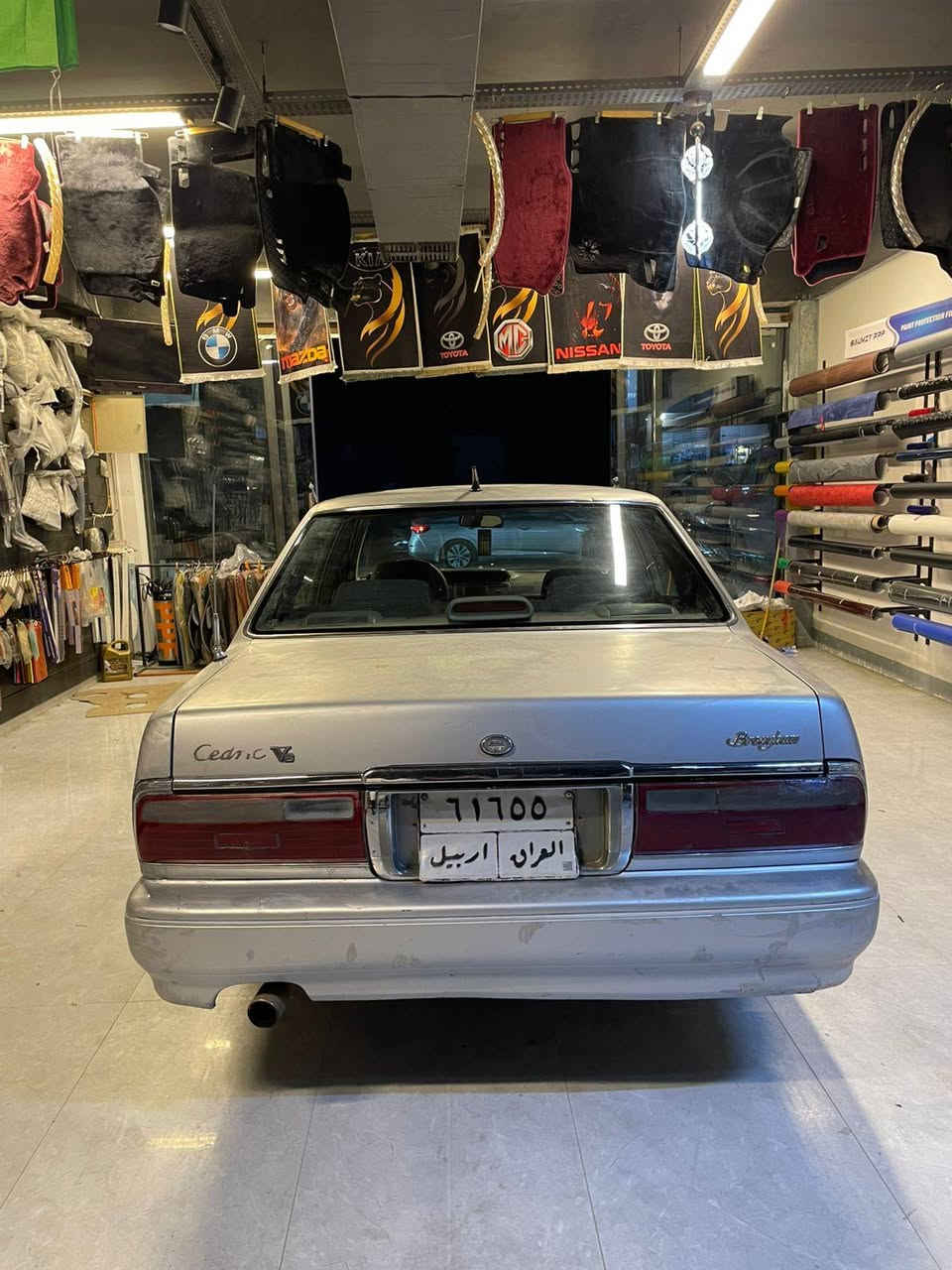 سلام علیكم ✋
للبیع نیسان سدرك مودیل 2001 
كیر عادي تبرید وتدفئه شغال محرك v6

بي 4 اربع قطع صبغ بدون دواخل ابشرط 
رقم اربیل اصلي اب شرط كل محافظات عراق 

سیاره حلوه و نظیفه مال بیت بسمي 
4 تایرات جدید كیرو محرك اب شرط فیتر

سیاره جاهز من كل شي تحویل مباشر مكان اربیل 
رقم موبایل *********** واتساب 
*********** تحیاتي للجمیع 🫡..
