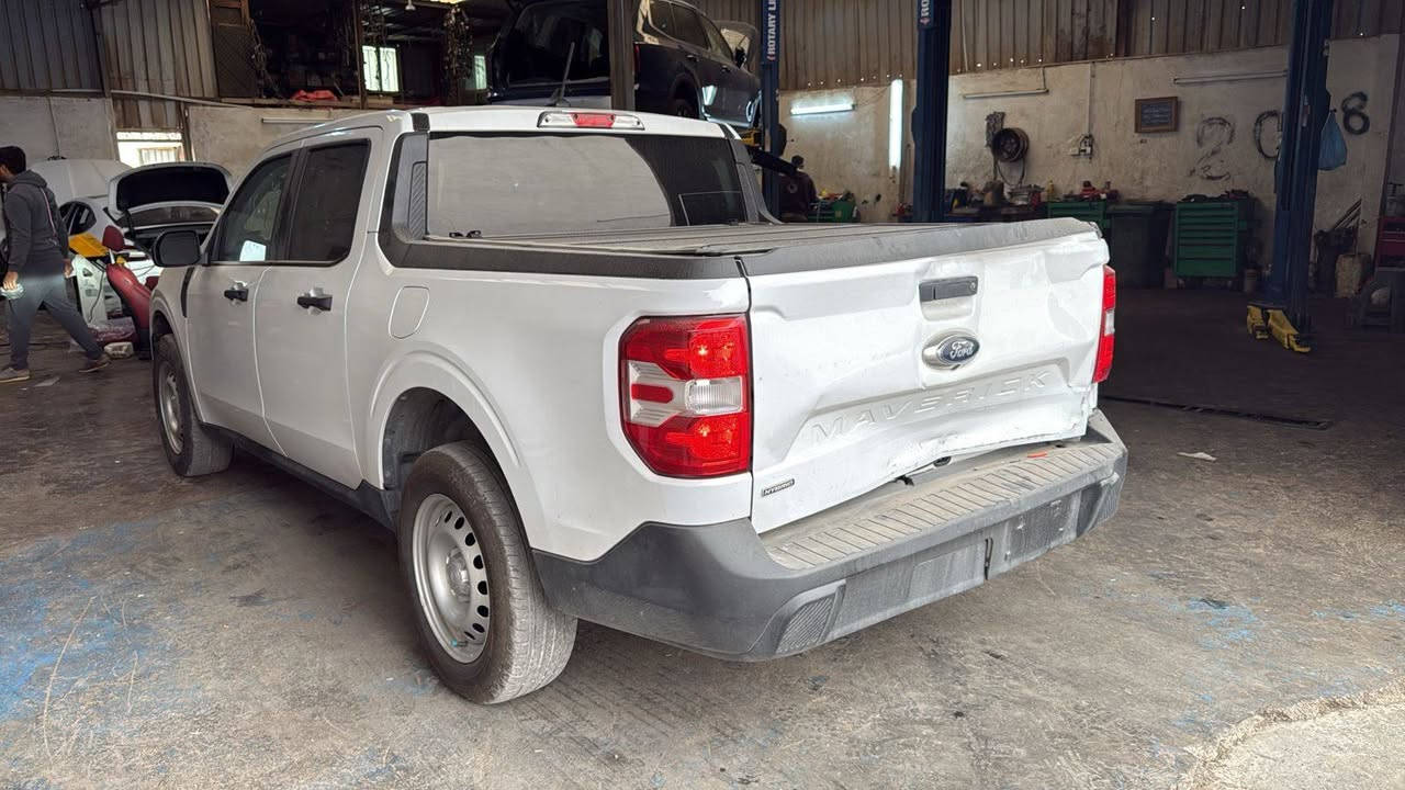 للبيع فورد مافريك هايبرد موديل 2024 بدون اريباك ضررها باب البدي فقط موضح بل الصور مواصفات XL ماشيه 13000 السياره حاليا بل الأردن المنطقة الحره 
السعر 19000 واصل بغداد وبيها مجال بسيط


**إذا كنت صاحب هذا الإعلان وتريد حذفه لأي سبب، رجاءا أرسل رسالة إلى الدعم الفني**