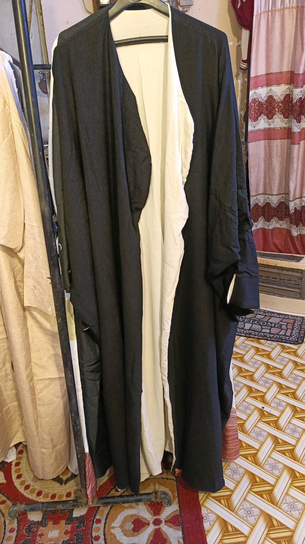 بشت خليجي درجة أولى كل قياس بي
العنوان البصره الهارثه دور معمل وارق قرب قرطس حيدر الكرار 
يوجد توصيل لجميع المحافظات العراق 🇮🇶5الف التوصيل 