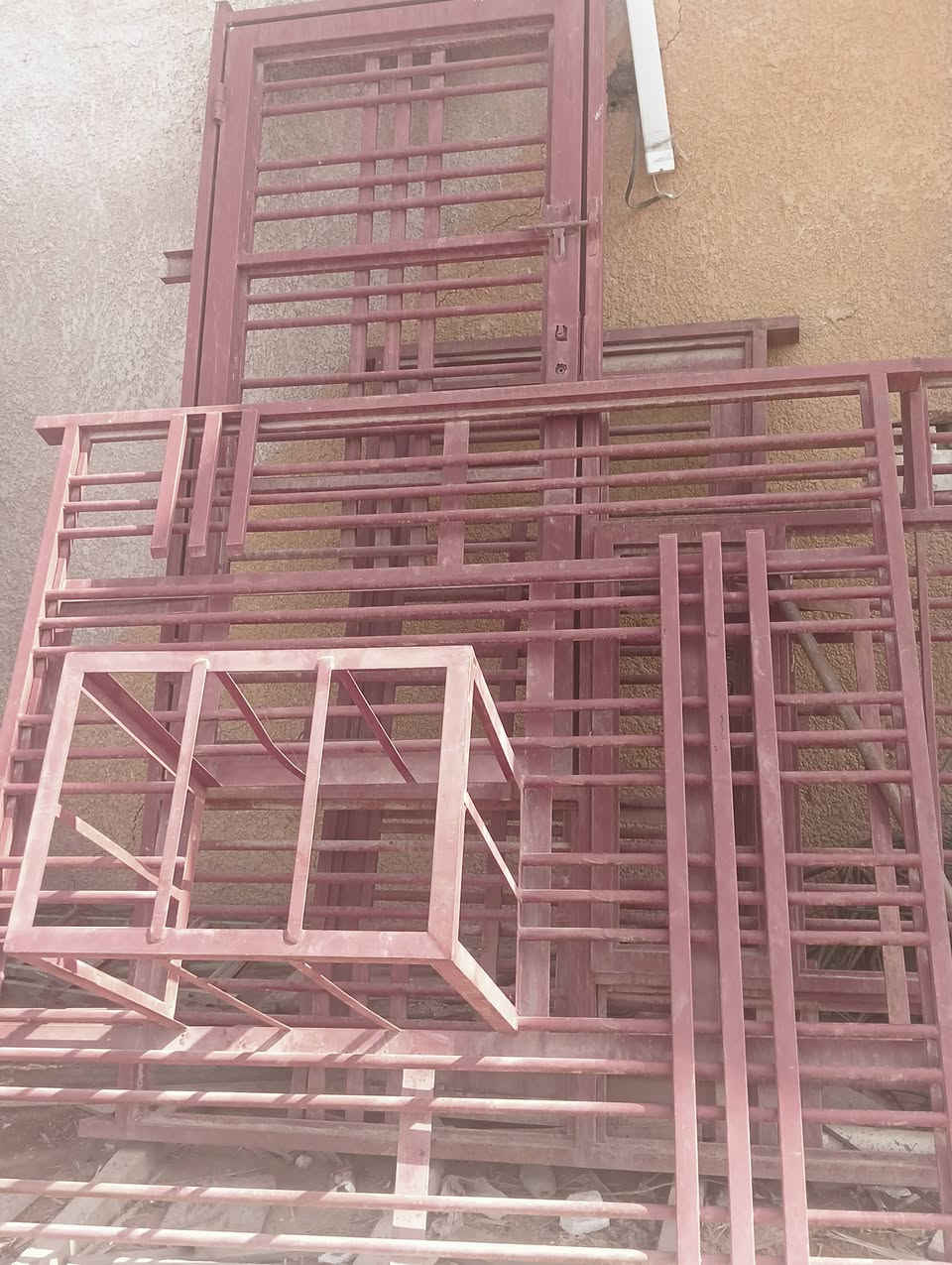 شبابيك للبيع جنل 3ملم
العدد3شبابك 3باب
المكان مشروع المسيب 
الرقم ***********
