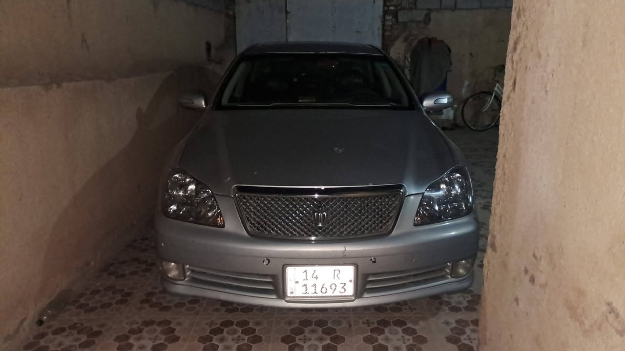 السلام عليكم شاهينة 2004 فول مكفولة من القص والعيب الشرعي والاصوليات جاهزة علة اخر حباية بيهة طخة خفيفة بالجاملغ الورة بسيطة رقم دولي الي تفيدة من البصرة اريد مراوس حسب القناعة وذا رقم بغداد افظل الي تفيدة يراسلني مكاني نجف… هاتف واتساب… *********** وبيكم خير ودللو
