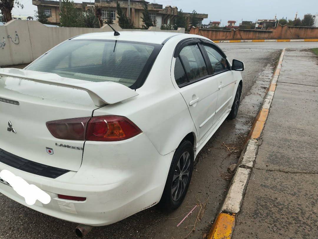 لانسەر قرش ٢٠٠٨ 
***********
خلیجی ، حیزام بۆیاخ (قرچی هەیە)
مەکینە ٢٠ 
چوار جام کارەبا 
شاشە ئایپاد 
ناو زەرد 
دەبڵ گێڕ
تازە سێرڤس کراوە 
کامل پێشی مسرف کراوە ،بێ تەقە و ڕەقەیە 
سەنەوی تا 2027 تازەیە بەناوی خۆمەوەیە
مەرجی تندوتۆڵی تازەیە

78 گەڵا قفڵیەتی مشتەریت لەخزمەتام پەیوەندی بکە 
هەموو زانیاریەکانم نوسیوە 
*********** وەتس ئەپ السليمانية, العراق
