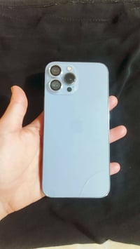 13برو ماكس   الجهاز مشكلته يرست من كيفه مره او مرتين بليوم ماعرف شنو س...