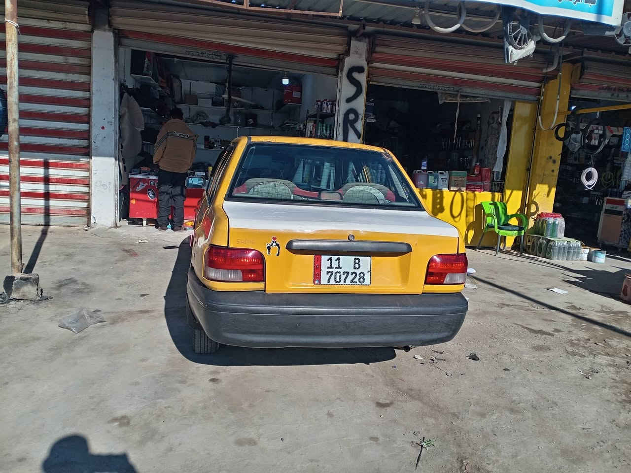 السلام عليكم سيارة سايبا موديل 12 رقم بغداد دولي النكليزي عنوان بابل النيل سياره جاهزه مابيه اي نقص سعر 25 وبيه مجال قليل الشراي يتصل ***********
