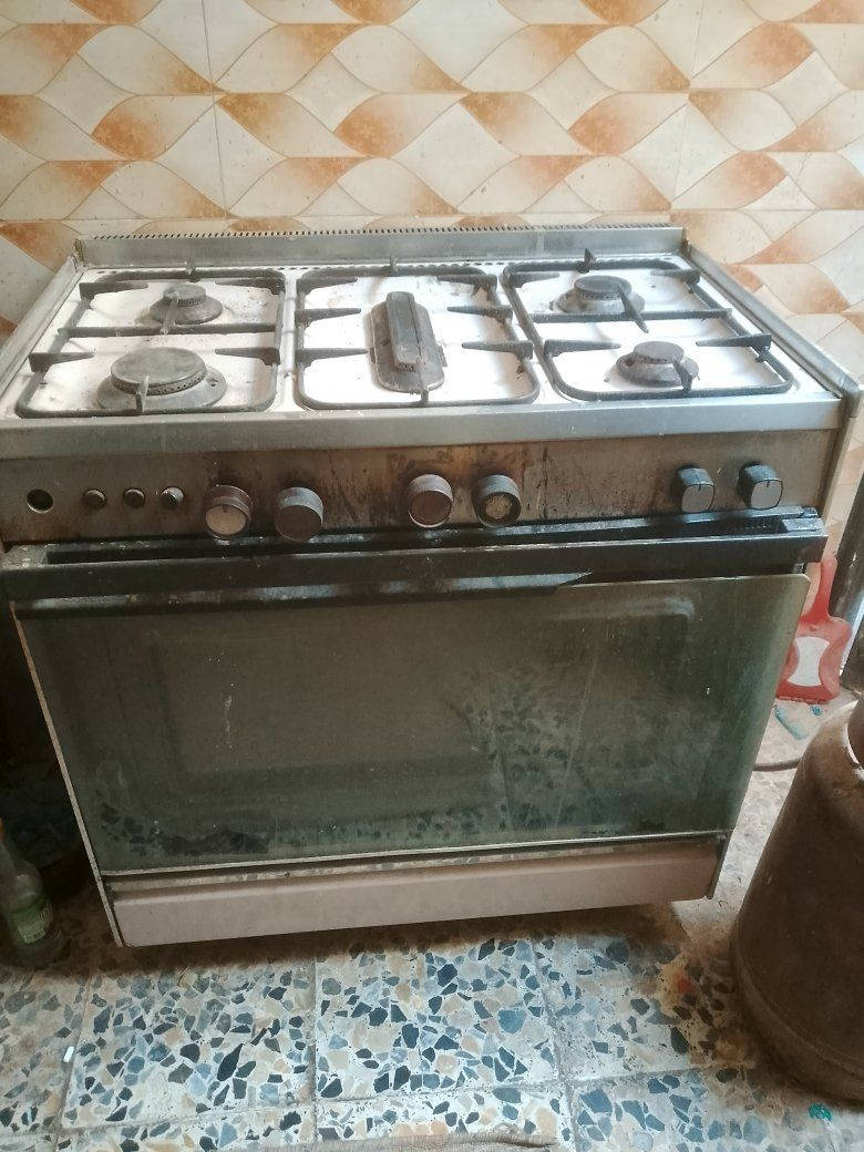السلام عليكم ورحمه الله وبركاته 
طباخ غاز فرن شغال70بي مجال 
غسالةنضيفة٥٠ بيه مجال بس التصريف يرادلةتصليح نغسل وجفف شغالة
مبردةحجم متوسطبسعر75بيه مجال كوفة حي ميسان شارع العسكري


**إذا كنت صاحب هذا الإعلان وتريد حذفه لأي سبب، رجاءا أرسل رسالة إلى الدعم الفني**