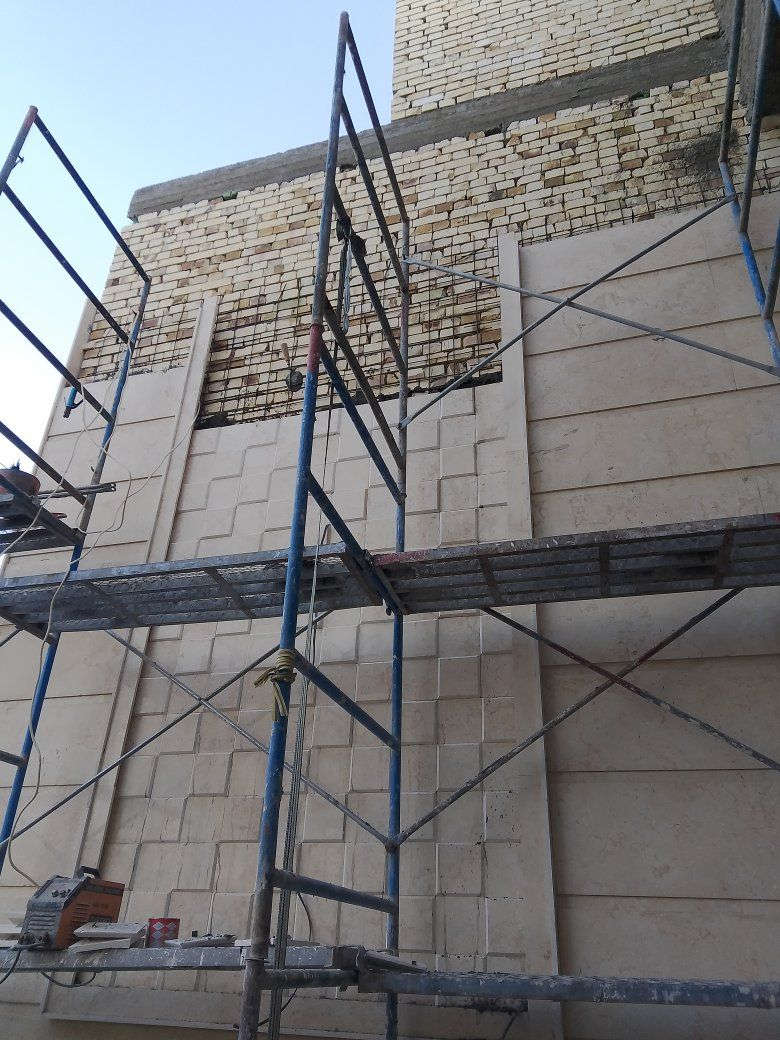 تغليف كافة الواجهات بالمرمر والحجر باحدث الديكورات والتصاميم الهندسية ودرز وجلي كافة المحافظات للتواصل ..***********
