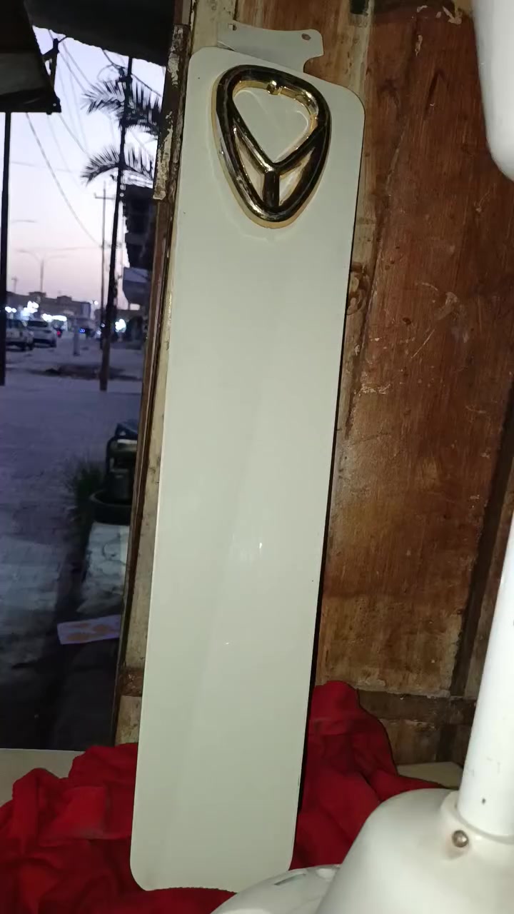 سلام عليكم .
مراوح جدد السعر بل صوره 

مكاني الرميثه مقابيل بيت المحافظ 
***********
يوجد توصيل داخل الرميثه
