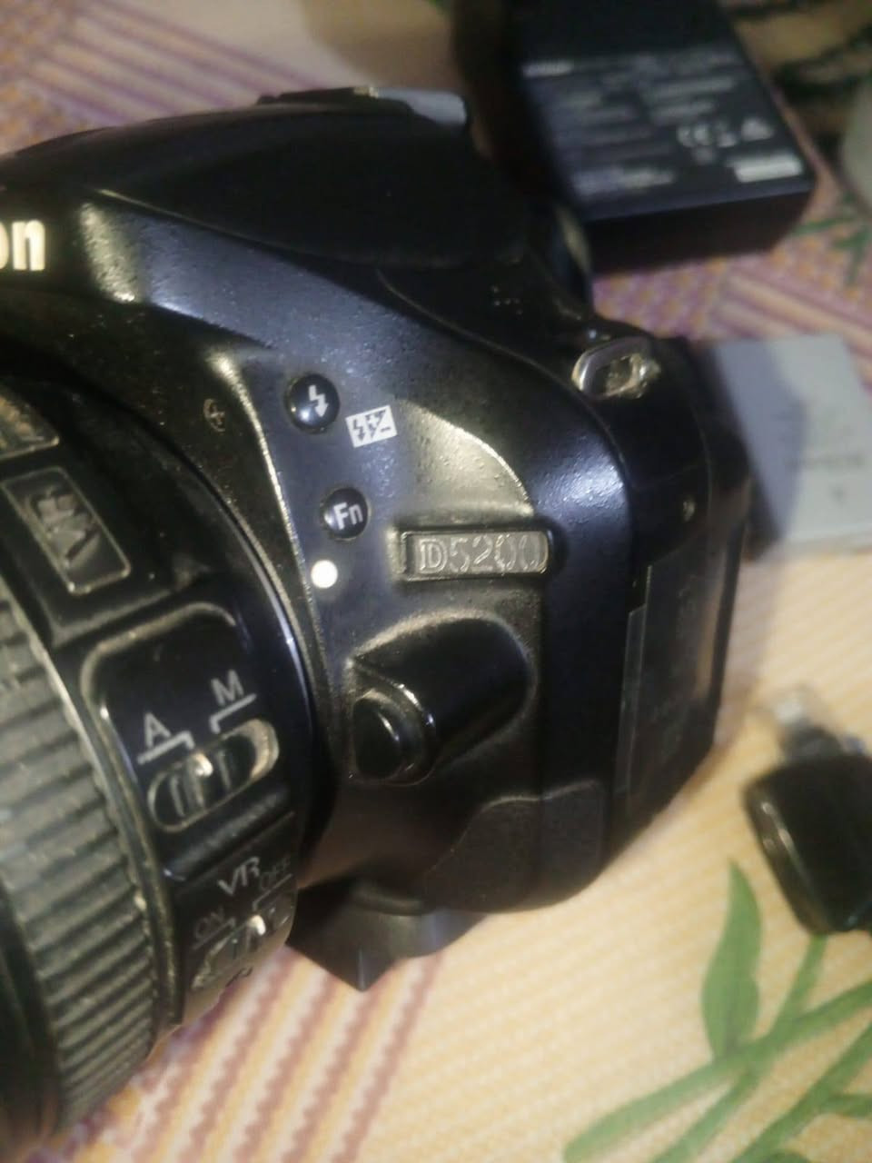 مكلف بالنشر كامره نيكون D5200  شاشه قلاب  المحتويات بطاريات عدد 2 شاحنه فلاش ناقل ورام 32 العنوان النجف الاشرف علمآ لايوجد توصيل السعر 350 الف  استفسار  واتساب ***********واتساب
*********** اتصال
