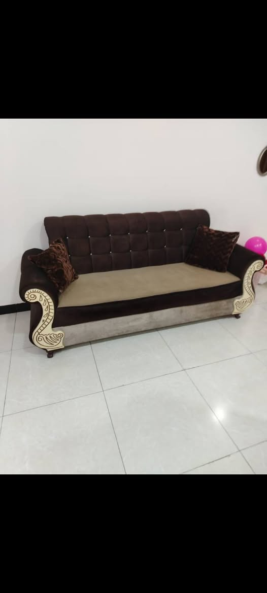 قنفة كبيرة 3 مقاعد
قنفة صغيرة مقعدين
ما بي اي ضرر نظيف جدآ استعمال قليل السعر 175 و بي مجال
العنوان بغداد البلديات


**إذا كنت صاحب هذا الإعلان وتريد حذفه لأي سبب، رجاءا أرسل رسالة إلى الدعم الفني**