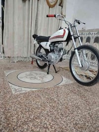 دراجه للبيع سعرها يومين معمره شاص جديد 26 بدون اوراق07804813307