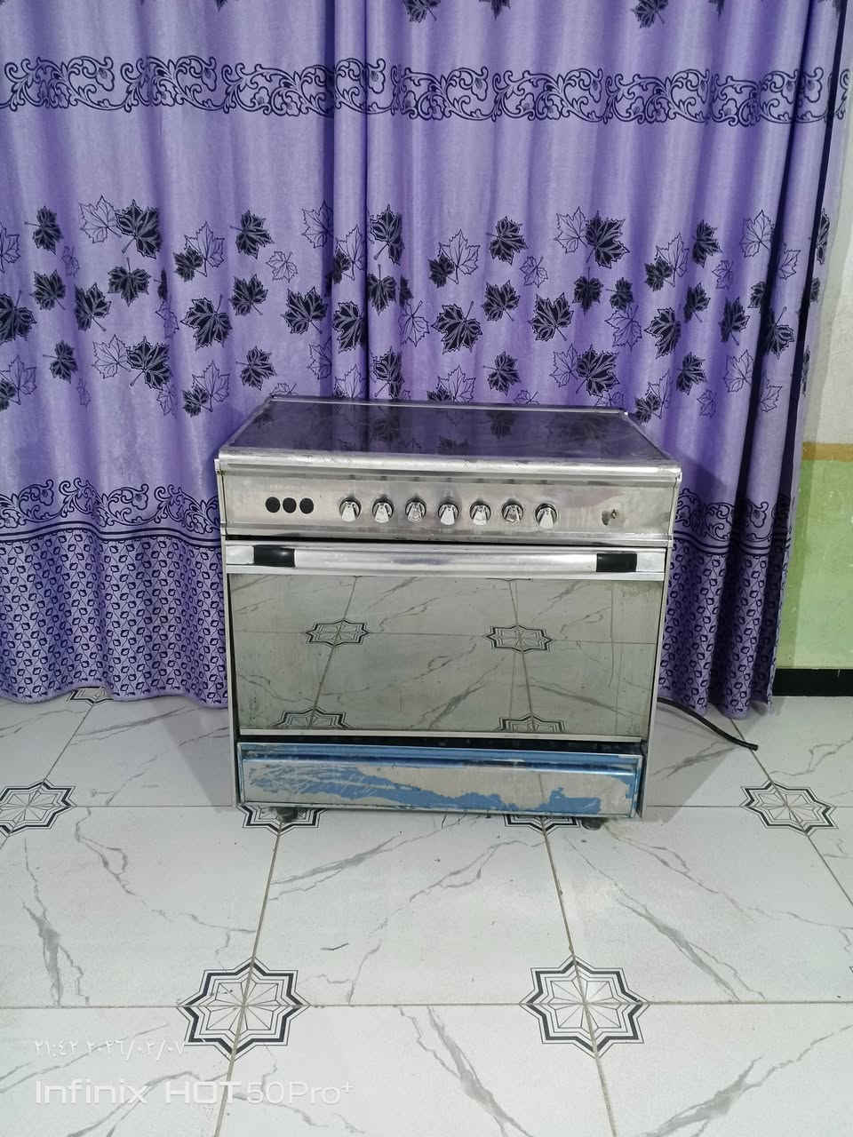 طباخ مصري شرط الشغل للبيع  عل فحص***********
