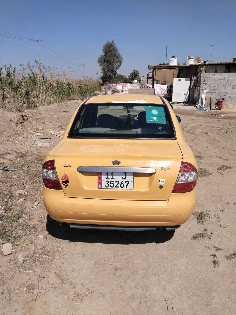 سلام عليكم شباب من رخصت الدمن سياره طيبه البيع مديل ١٥السياره جاهزه من كلشي كبل الشارع كيرومكينه مكفولات صدر جديد تايرات جدد الكشر شوف العين تبريد ثلج السياره بسمي تحويل ثاني يوم هيه وغرامات مصفره السعر ٣٦ مكاني محموديه حي العسكري رقم *********** بي وتساب
