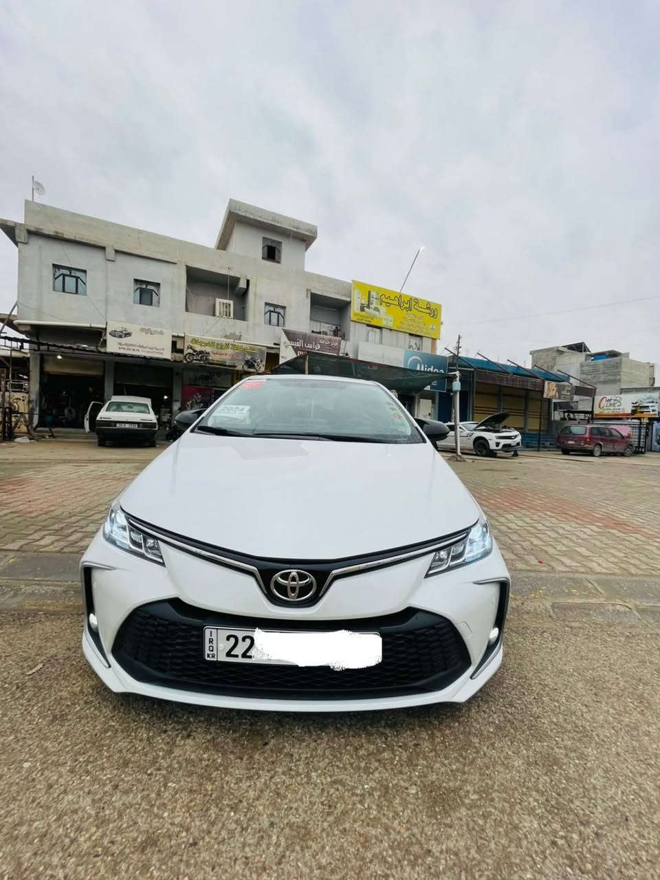 كورلا  2024 وكالة ساز 
رقم اربيل بأسمي 

     
محرك 1800 بانزين
بصمه دخول ذكي
 نظام الترحيب عند الاقتراب  
نضام قيادة سبورت وعادي 
شاشة ديجيتال مري شفط 
فتحة سقف حساسات امامية خلفية 
شحن واير ليس 
تبريد قطعتين 
سيارة فول مواصفات عدا تحكم ستيرن 
ماشيه 46000كم 

العنوان صلاح الدين تكريت 
***********
