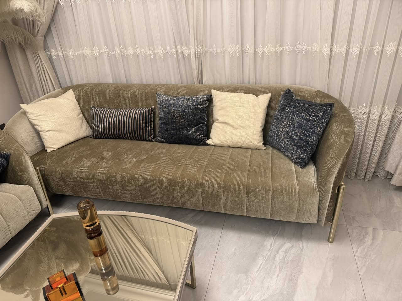 من رخصه الادمن اثاث كامل للبيع مجمع بوابة العراق


**إذا كنت صاحب هذا الإعلان وتريد حذفه لأي سبب، رجاءا أرسل رسالة إلى الدعم الفني**