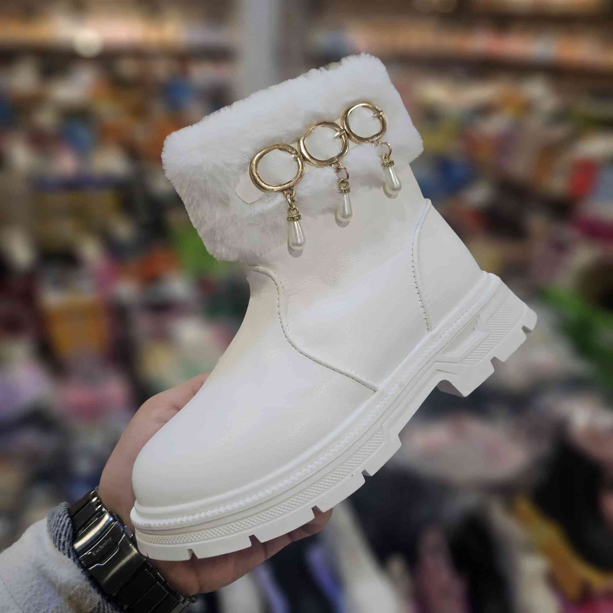 بوت بناتي 
داخل فرو 😍😍
بوت نازك ثلاث الوان 
قياسات٣٠/٢٩/٢٨/٢٧/٢٦/٢٥

⭕ العنوان موصل حي المهندسين مول قوارير
      الطابق الثاني 

⭕يوجد توصيل داخل الموصل 

⭕هاتف ***********

⭕هاتف ***********
