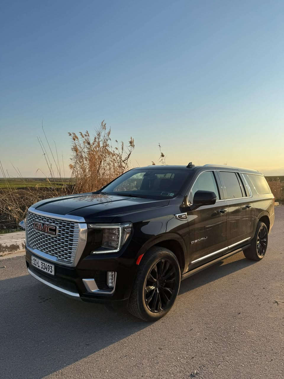 السلام عليكم جي ام سي موديل 22 وارد امريكي سياره رقم بغداد السعر ٥٥٠ بيها مجال للطيبين رقم الهاتف ***********
