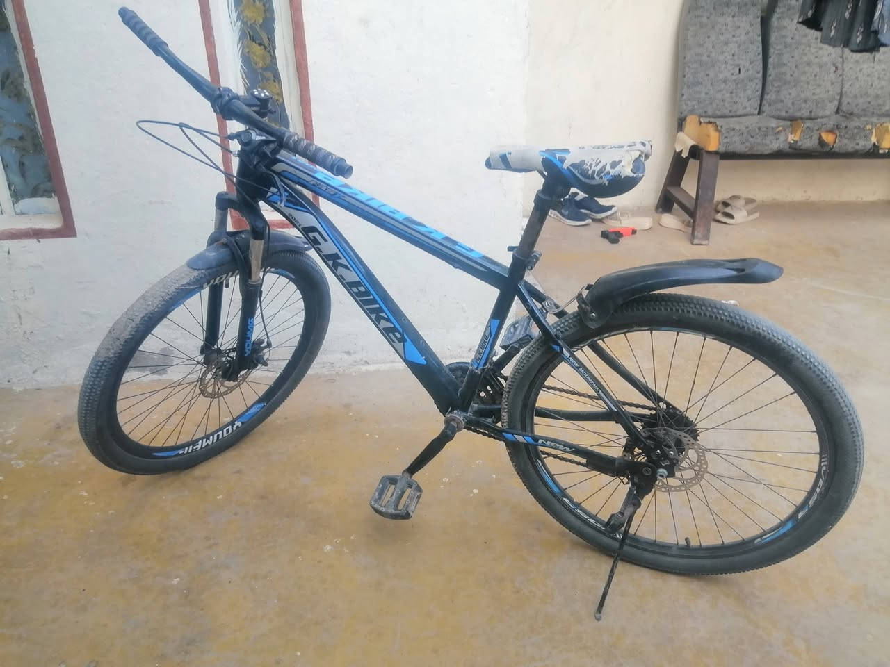 السلام عليكم

للبيع بايسكل كيمو حجم 26 جبلي ورياضي موديل2021 نضيف حيل نقص يده نمر وواير بريك خلفي وبس للبيع السعر 50 وبي مجال


**إذا كنت صاحب هذا الإعلان وتريد حذفه لأي سبب، رجاءا أرسل رسالة إلى الدعم الفني**