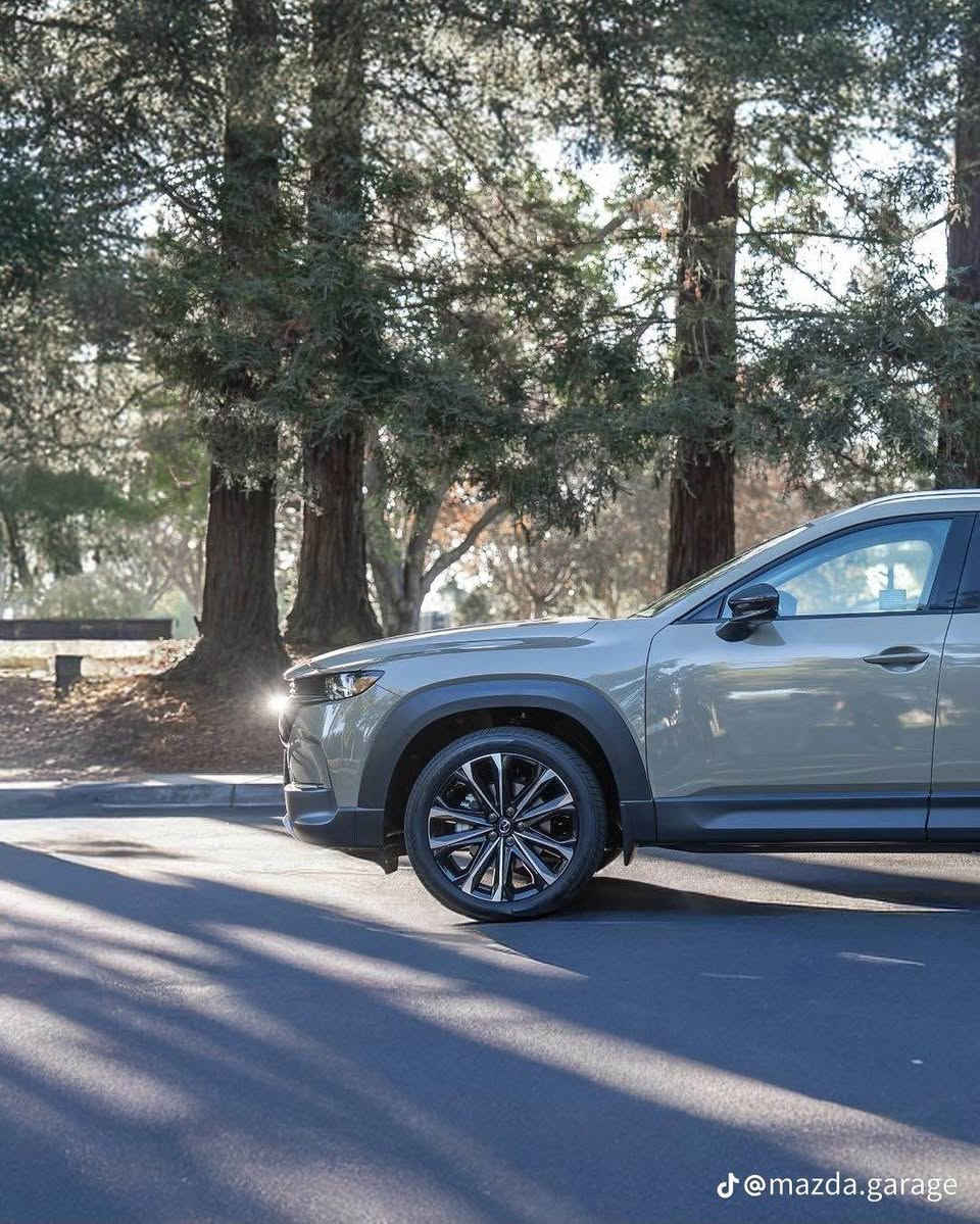 مازدای cx50 
مۆدێل (2023)
فوول مواسەفات
ڕەنگی خاکی
٥ کامێرا ، دەبڵ ئەکسل 
کوشن جلد و سارد و گەرم
داتاشۆ ، سڵایت 
سنوق جەگ و حاسە
٣ ڕیز کوشن
٦٠ مایل ڕۆشتووە
دوو پارچە بۆیاخە
 بێ ناو گرتن بێ ئێرباگ
ژمارەی خاوەنی (***********) السليمانية, العراق
