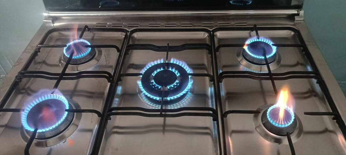 طباخ نضيف حيل للبيع الرقم ***********
