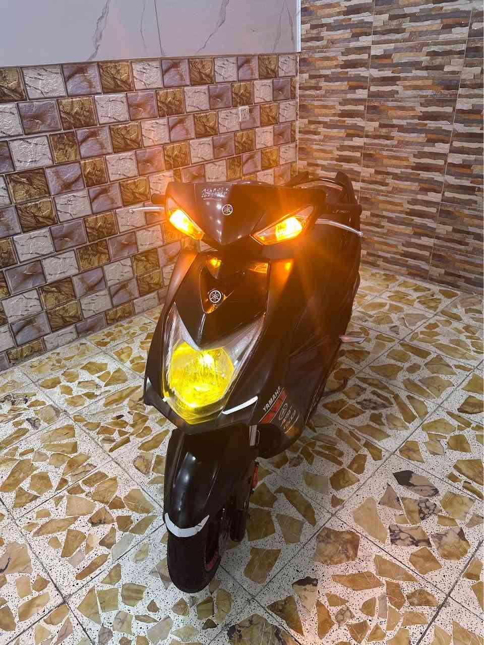 للبيع دراجه سكنس شمعه  ياباني الاصلي طلاعات خطين نوزل ستان كهربائي تدفئه بليدات حديث ياباني الاصلي قبق نفخ مكفوله من التاير للتاير  ماشيه 12مكاني بغداد الكرخ السعر مليون و 350 وبيهه مجال والاستفسار *********** بغداد, العراق
