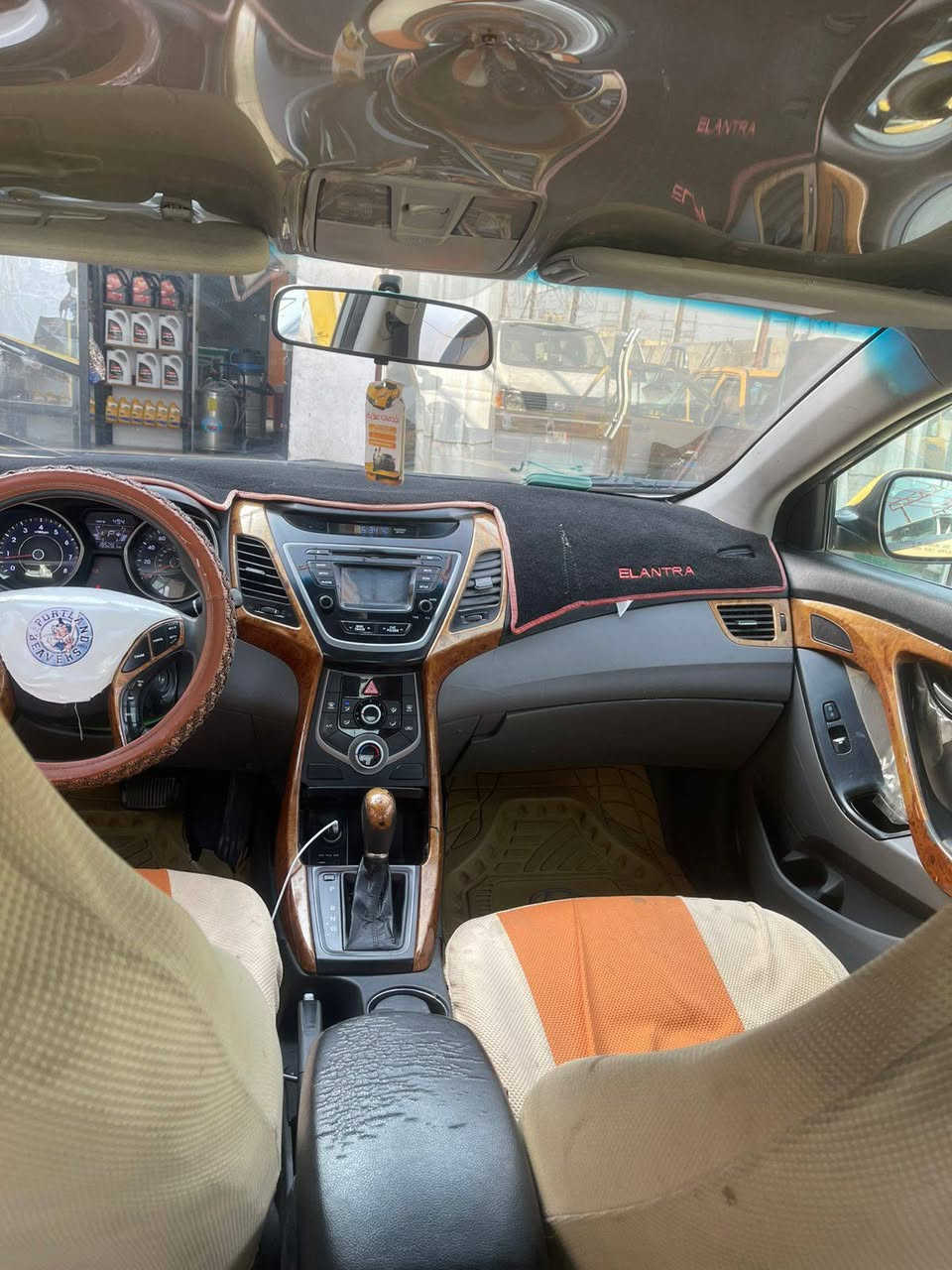 السلام عليگم هاي سياره انتره مديل15امريگي رقم ديالى/***********
