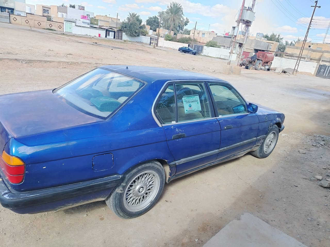 يالله سلام عليكم  البيع او مروس  بي ام موديل 90 حجم 735السياره بلاد مال جنيه محرك وكير مكفوله صدر يردله بس طوبات مال سايق وشيال كاردن تخم تاير كهربائيّ كلها شغاله فول مواصفات بيها شلعه شك الكاع تجي وتفحص وشوف بعينك مكاني لانبار كبيس ***********
