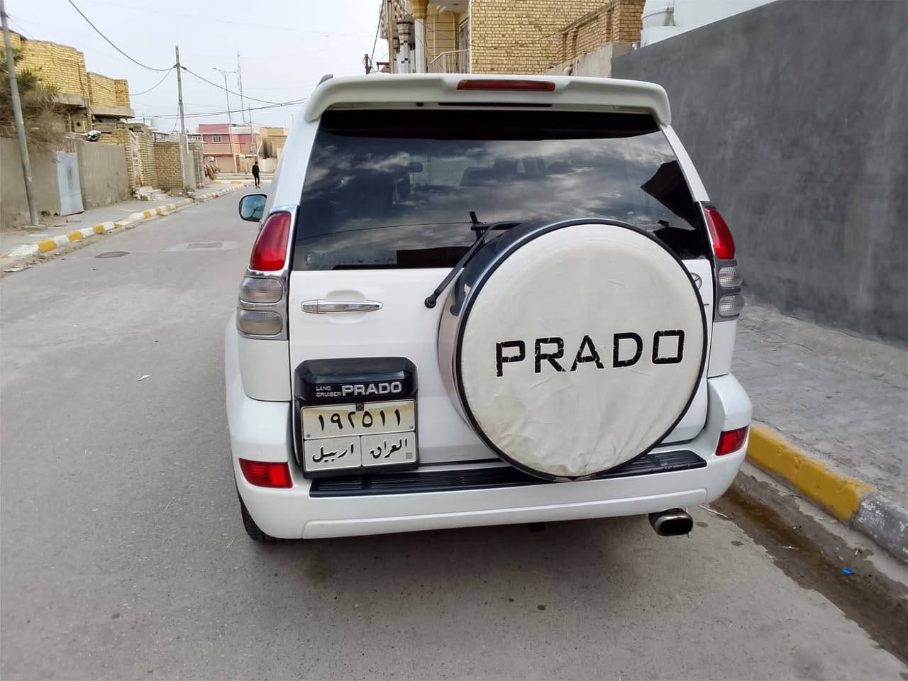 سلام عليكم برادو للبيع موديل ٢٠٠٦ سياره جديده رقم أربيل كير محرك مكفولات تخم تاير جديد بيهه نص قطعه صبغ بس / ***********
