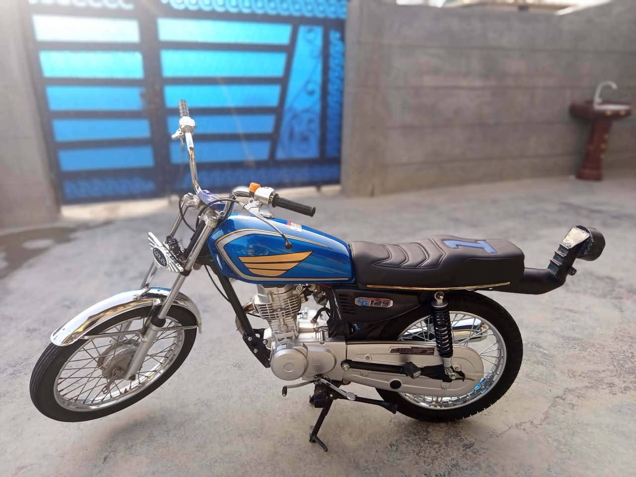 السلام عليكم نامه شلامجه تعمير جديد مصارلها شهر طالعه شاصي 14 اوراق اصولي ادوات 26 السعر 800 بيه مجال قليل المكان بابل


**إذا كنت صاحب هذا الإعلان وتريد حذفه لأي سبب، رجاءا أرسل رسالة إلى الدعم الفني**