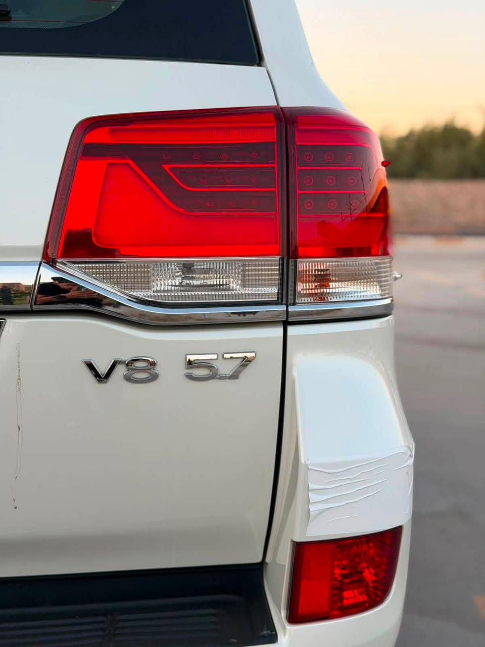 الســلام علــيكم
لاندكروز 2021
Vxr 
8 سلندر 5700
فول الفول للاخير
ساز مكفولة بااسمي 
مكاني بغداد الكرخ📍

***********☎️

الــــسعــر ( 535 ) وبيها مجال للشراي
