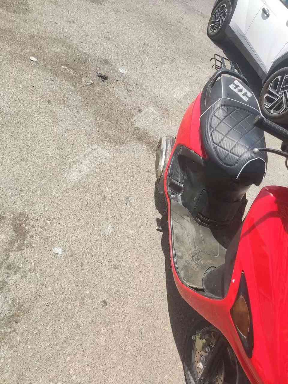 دراجه فراشه للبيع فحل مامفتوحه سلف هندر جك نص جك صفح كهرباىيات كلها شغاله السعر 425 وبيه مجال ***********
