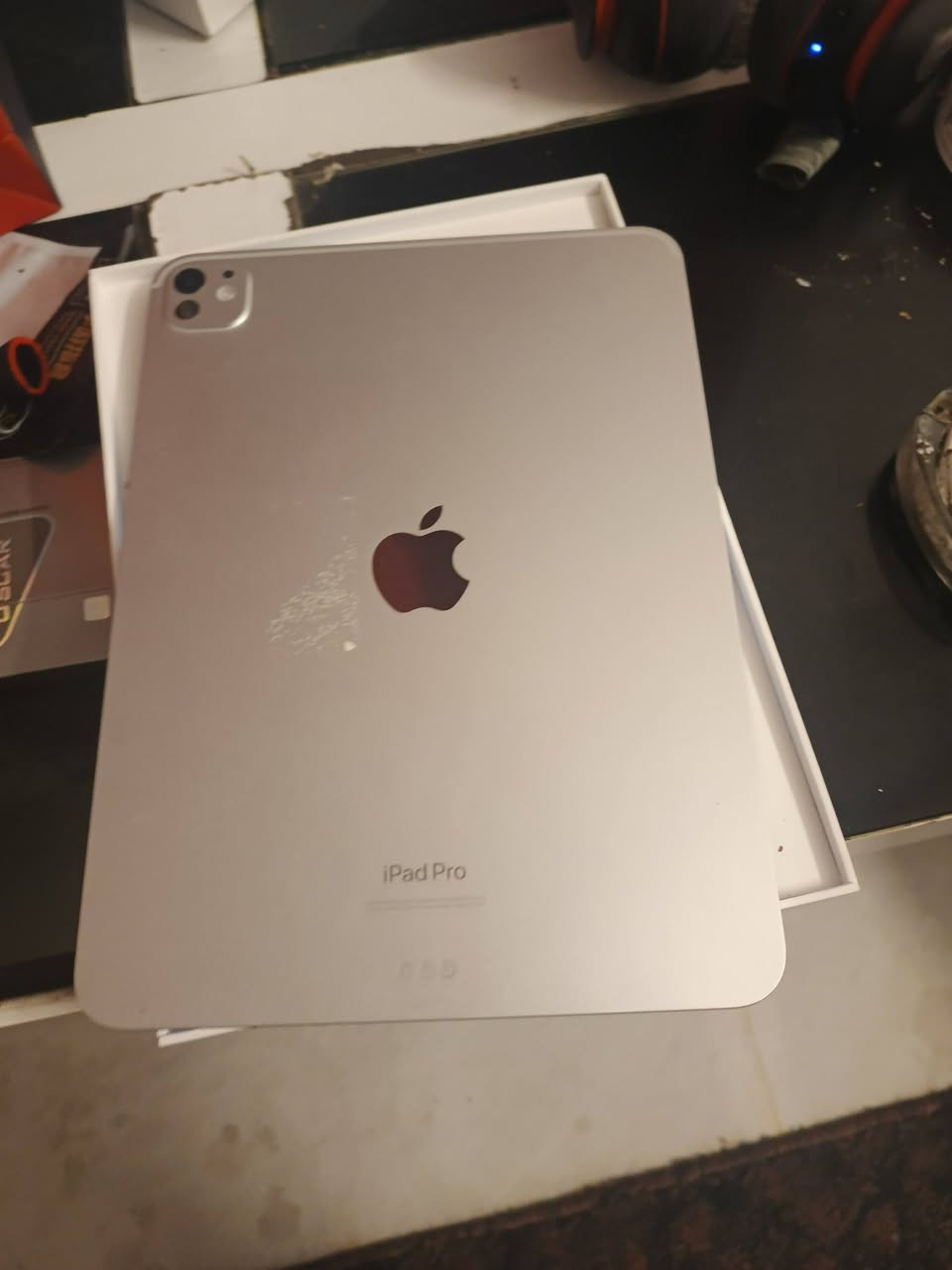 السلام عليكم
ايباد 11
M4
265
جديد جديد جديد شخط مابي 
البطاريه 100
عدد الدوره 65مره 

،***********
ممتواجد عةالفيس
