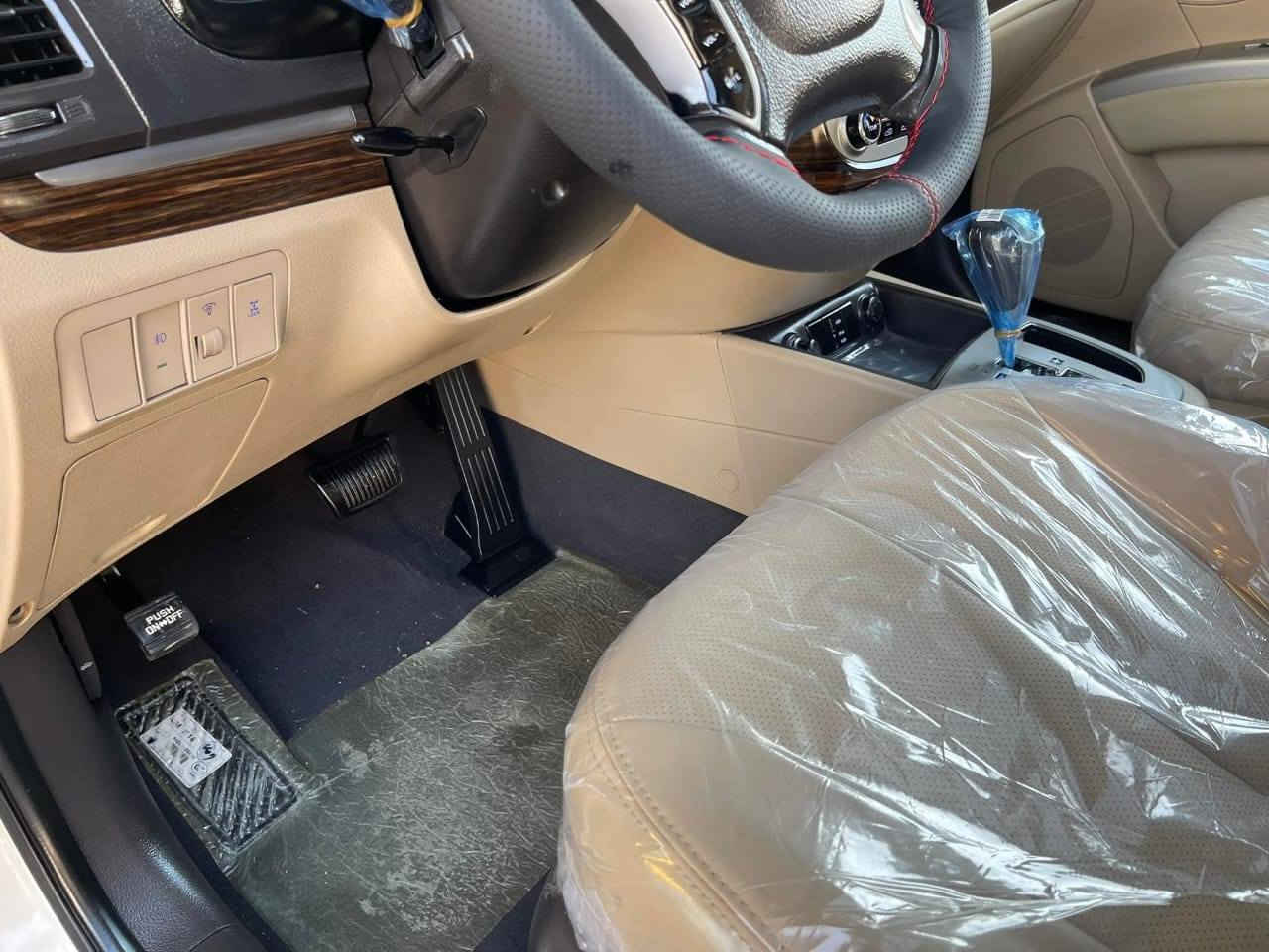 السلام عليكم للبيع سنتافي 2012 السيارة كفالة عامة ماشية 58 الف اخت الزيرو مكينة 6 سلندر 7 راكب  السيارة فول مواصفات 1/1 السيارة رقمهة بغداد والسيارة بأسمي اي استفسار هذة رقم راعيهة انا مكلف بالنشرر ***********
