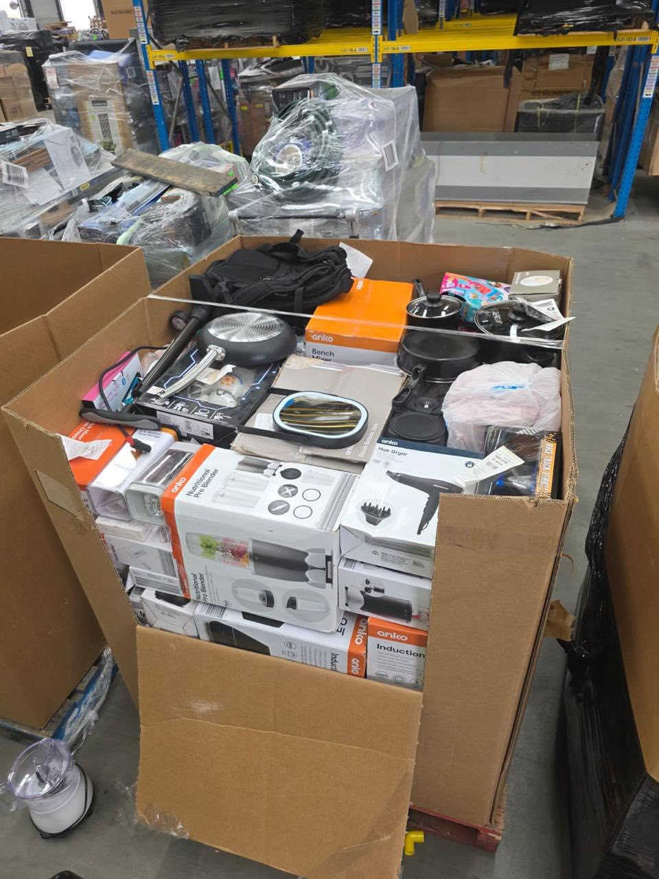 متوفر حاويات استرالي 
البيع حاوية كاملة فقط 
للاستفسار ***********
بضاعه اصلية ماركة anko
متواجدة في الميناء
