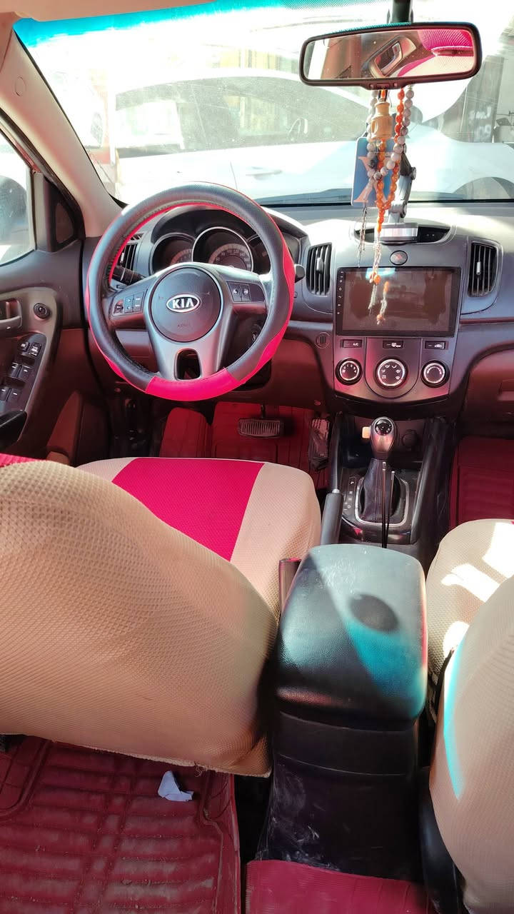 سيراتو 2011 ٣قطع صبغ بدون داخل جاهزه من كلشي كير مكينه تتفه تبريد حداديه شاشه كامره غرفه جديده السعر ٨٨مكاني ديوانيه ***********
