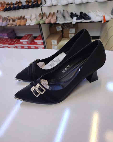 السعر 15.الف
القياسات 37.41
العنوان بغداد الامين الثانية سوق الشهداء مجمع لؤلؤبغداد 
للحجز.***********
