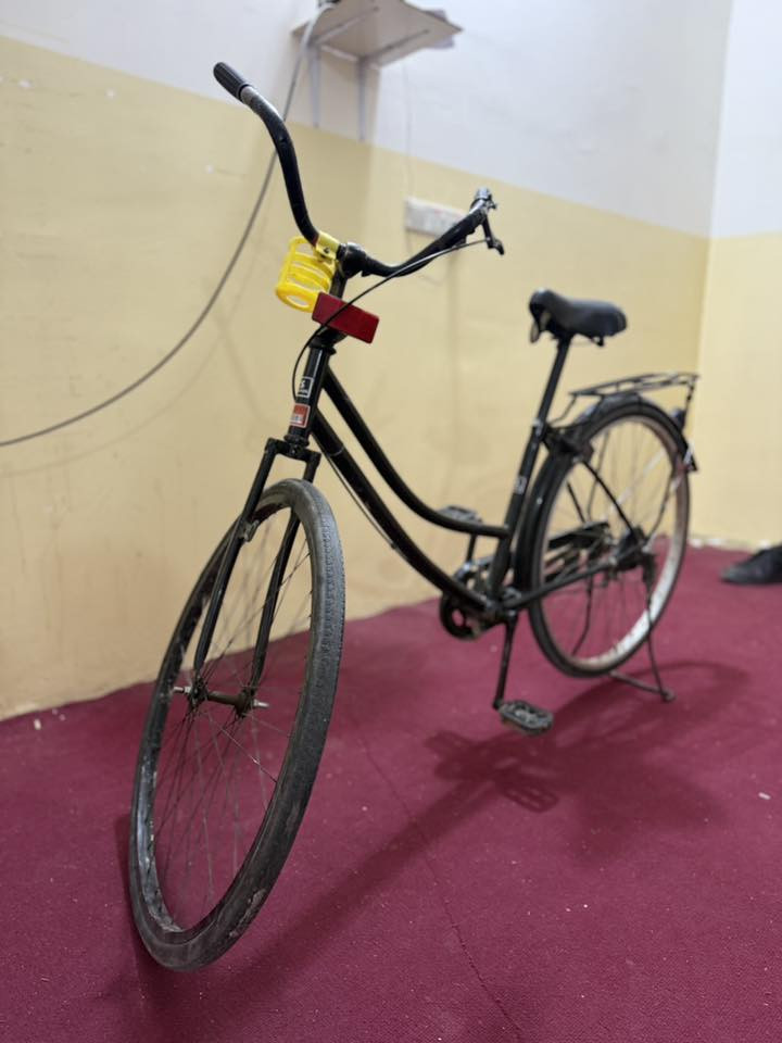 سلام عليكم بايسكل بناتي  حجم ٢٦
بايسكل جاهز ماناقصه شي السعر ٨٠ وبي مجال بسيط التواصل واتساب فقط ***********
