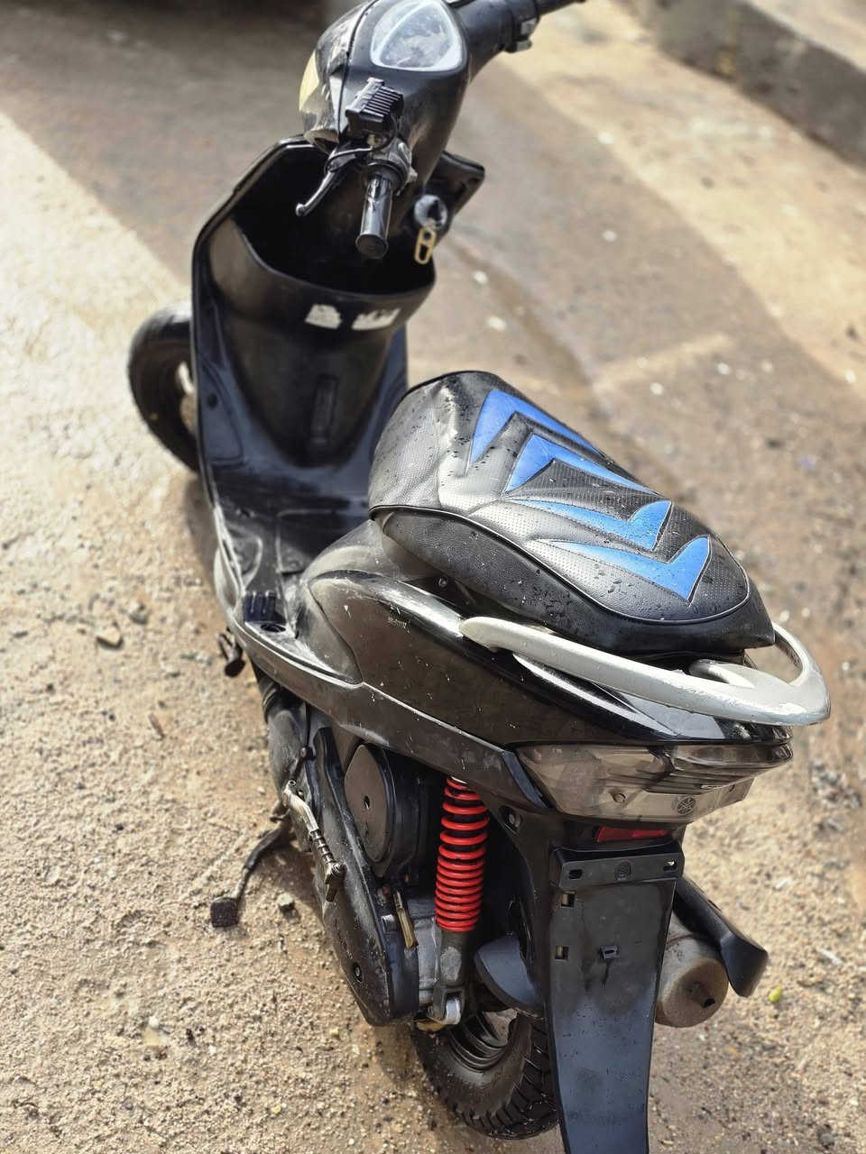 سلام عليكم للبيع ماكس عدله دراجه نضيفه وكامله مكمله ماناقصها شي بوشه 49 بلاد سلف هندر لايتات اشاير كلها شغاله شغل وطلع 
السعر 800 الف وبيها مجال للشراي 
مكاني ابو الخصيب 
للاستفسار ***********
