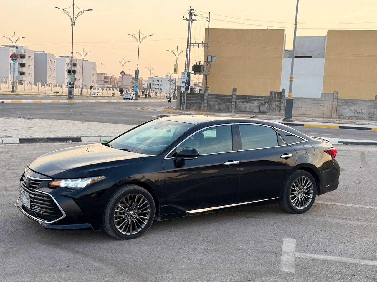 السلام عليكم 

افلون 2019 وارد امريكي للبيع 

بيه قطعتين  من امريكه فقط قبق جنطه وبلعراق صار بيه بنيد بس طعجات من فوك وبدلته بدون ايرباكات 

ماشيه 105 

السعر 22 الف وبيه مجال 
الرقم :***********
مكان السياره كربلاء
