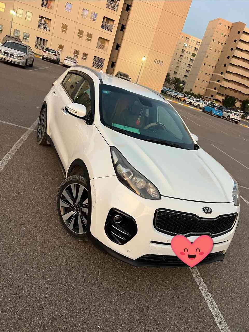 السلام عليكم سبورتج موديل 2017 خليجي 
فول ما عدا الجنطه والبانوراما 
السونار مرفق بالصور 
عارضها ب175 ورقة قابل للتفاوض العنوان مجمع بسماية 
***********📞📞
@إشارة
