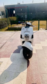 بوليسي للبيع السعر ٤٥٠ ‏‪07856359713‬‏