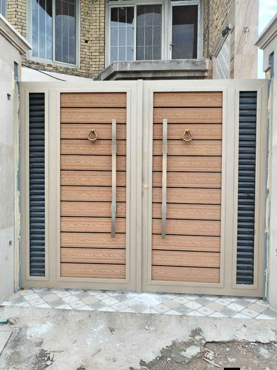 شركة السيد شغل درجة اولى  كافة انواع الحديد بدقة عالية 
حدادة عامة – شبابيك وأبواب وقمريات وكيسبان وكرفانات 
نقدم لكم كافة أعمال الحدادة وبأعلى جودة وإتقان، ومنها: ✅ صناعة وتركيب الشبابيك والأبواب
✅ القمريات والكيـسبان
✅ الكرفانات والهياكل الحديدية
✅ أعمال الحدادة العامة بمختلف أنواعها
🚚 يتوفر توصيل إلى جميع المناطق.
⭐ شغل مرتب ودقة بالمواعيد وجودة مضمونة.
💰 أسعار منافسة ومناسبة للجميع.
للاستفسار وطلب العمل يرجى التواصل على الرقم: 
‏‪***********‬‏ /‏‪واتساب
