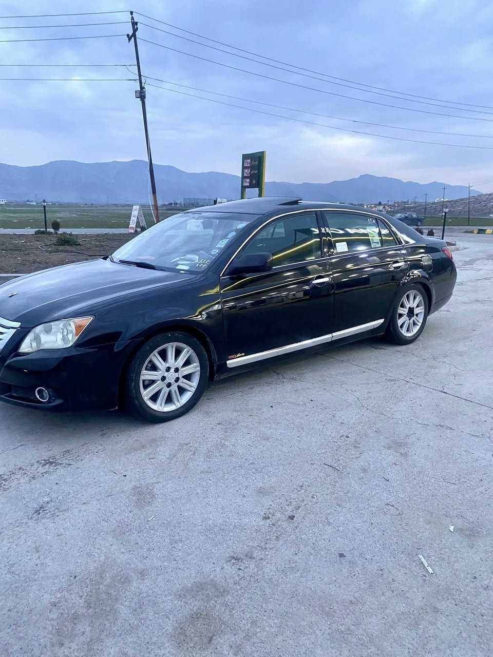 گئرومەکینەوتبرید  بەشەرت
ئەڤەلۆن دوبەی 
هەردوک سیستەم غازوبەنزین
مشتەری تیل بکات لەخزمەتیدام 
شوئن رانیە سەروچاوە
***********
