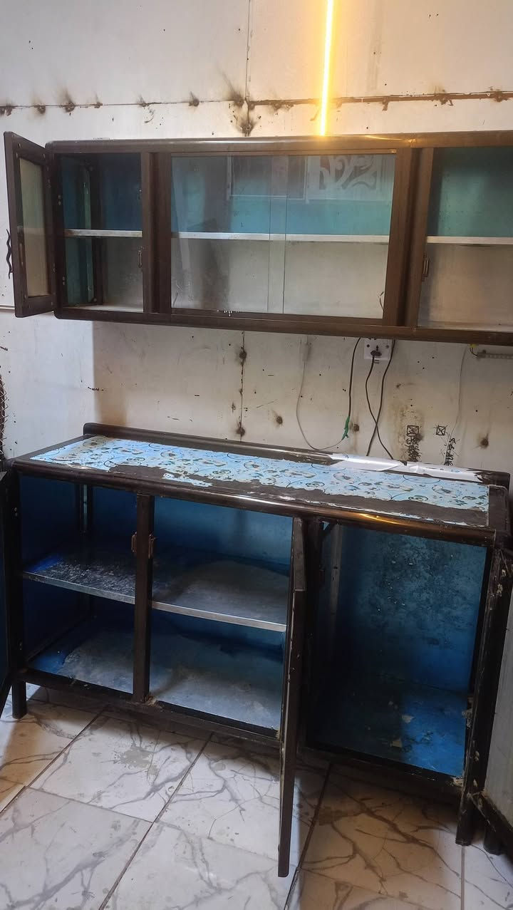 مستخدم العنوان الحرية ***********
