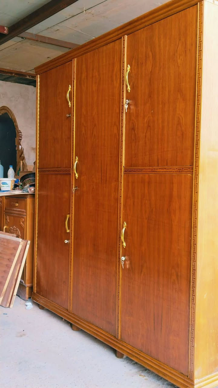 بيع وشراء  كلشي يخص بيتك متوفر  كناتير بكل القياسات بوفيه جرباية كاملة او بس صوميه وغرف صاج وتركي ميز تواليت ونشتري الأثاث المستعمل  تواصلوا ويانه خاص 🌸


**إذا كنت صاحب هذا الإعلان وتريد حذفه لأي سبب، رجاءا أرسل رسالة إلى الدعم الفني**